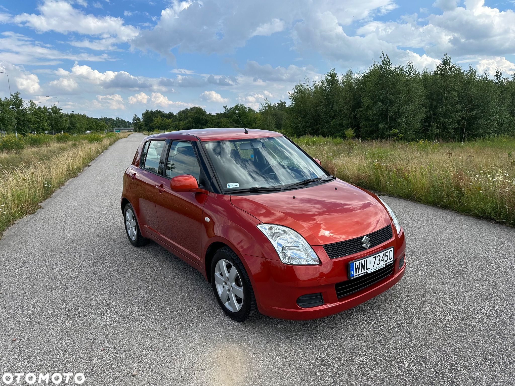 Suzuki Swift - 1