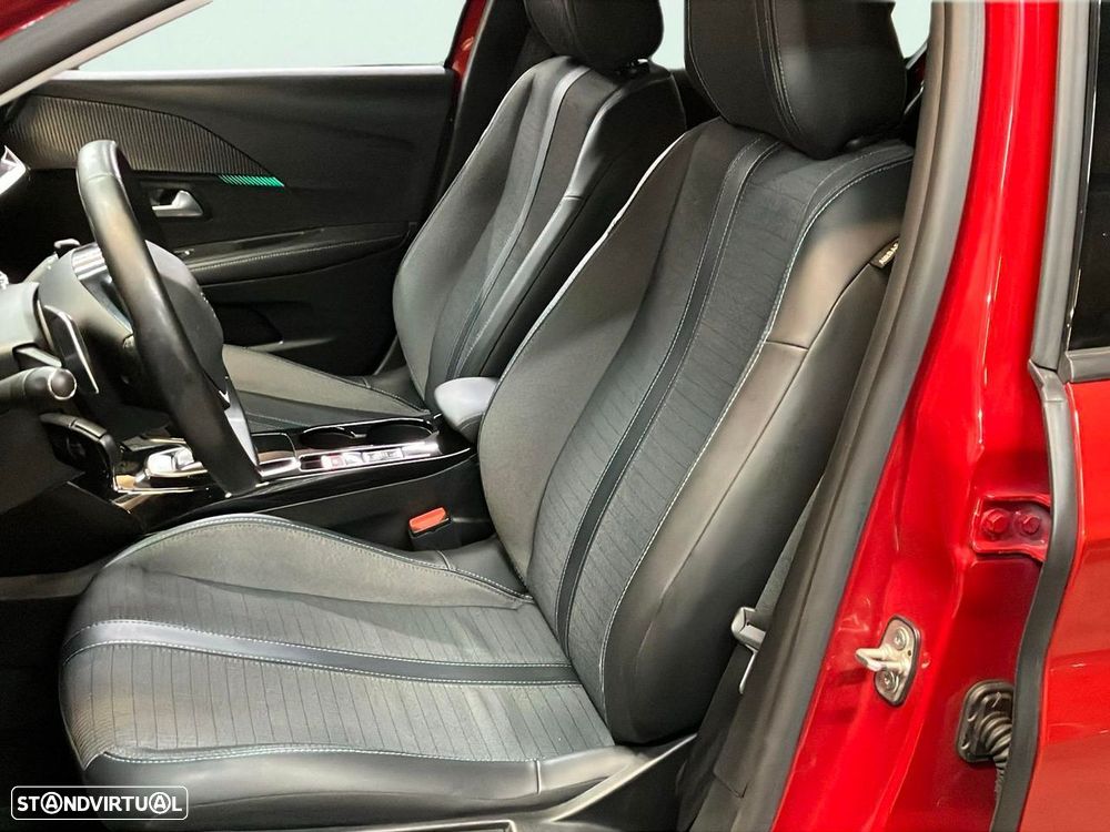 Peugeot 208 - 14