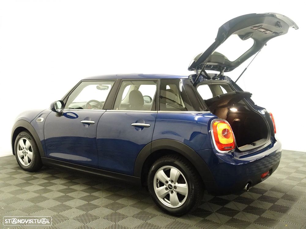 MINI 5 Portas Cooper D - 6