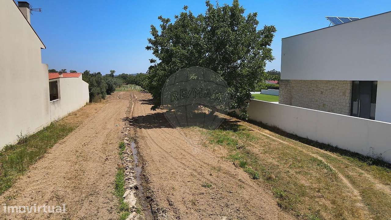 Terreno  para venda - Grande imagem: 2/5