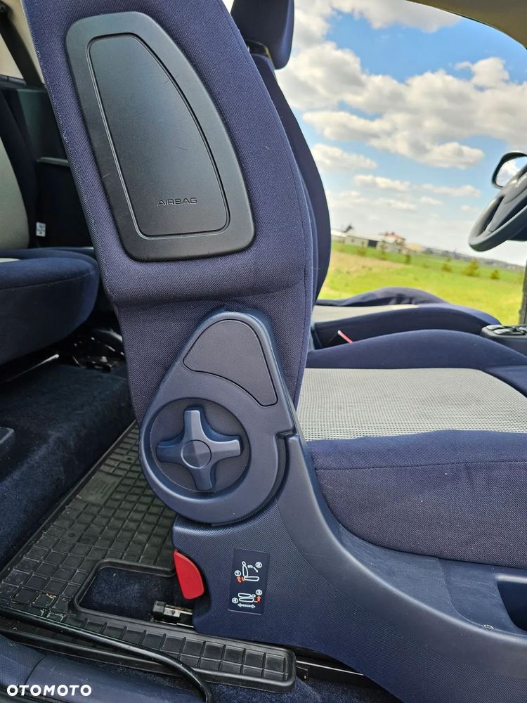 Peugeot 1007 75 Filou - 20