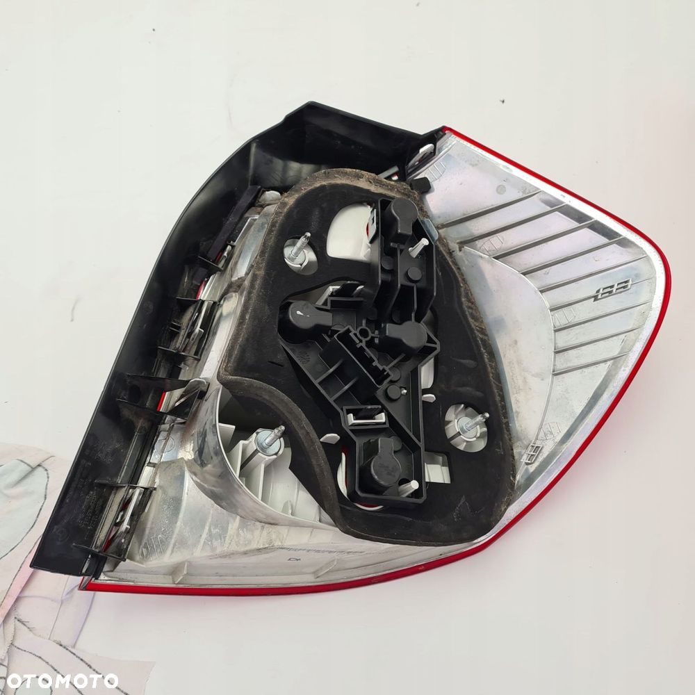 lampa lewa tył tylna bmw 1 e87 63210397034 - 4