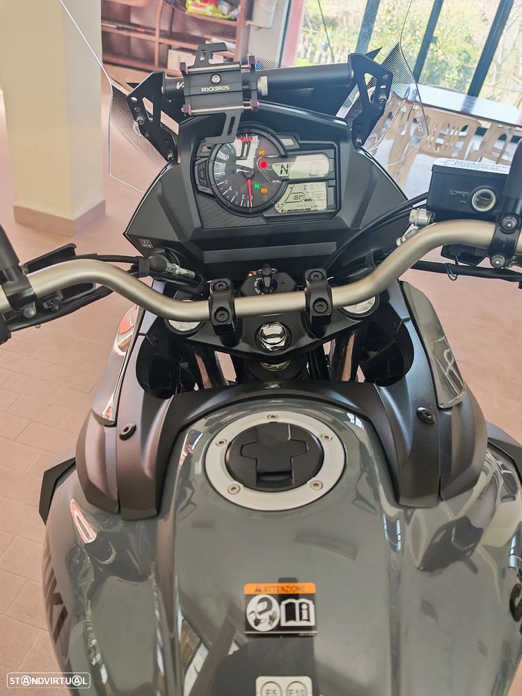 Suzuki v-strom DL650 - 8