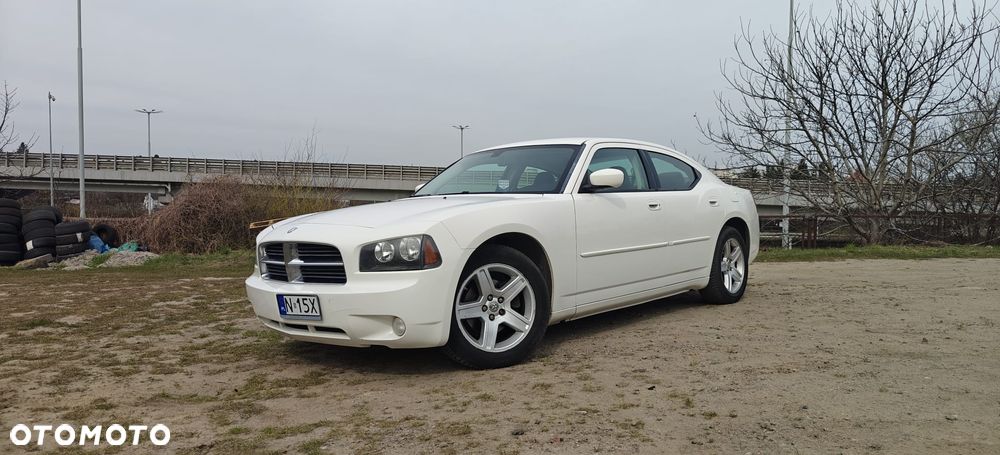Dodge Charger 3.5 V6 SXT - 10