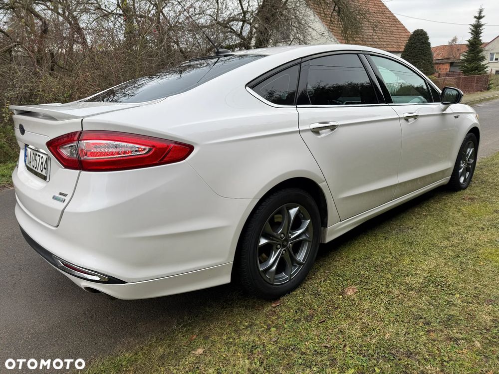 Ford Fusion - 7