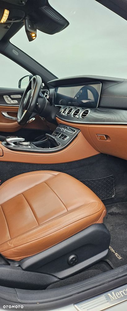 Mercedes-Benz Klasa E 220 d 4Matic 9G-TRONIC AMG Line - 24
