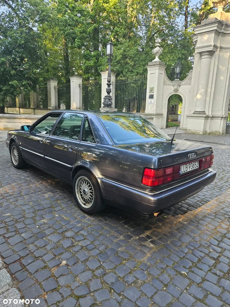 Audi V8 - 2