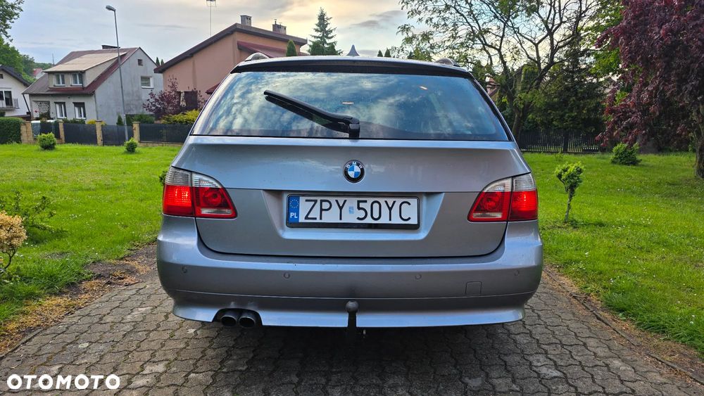 BMW Seria 5 525d - 16
