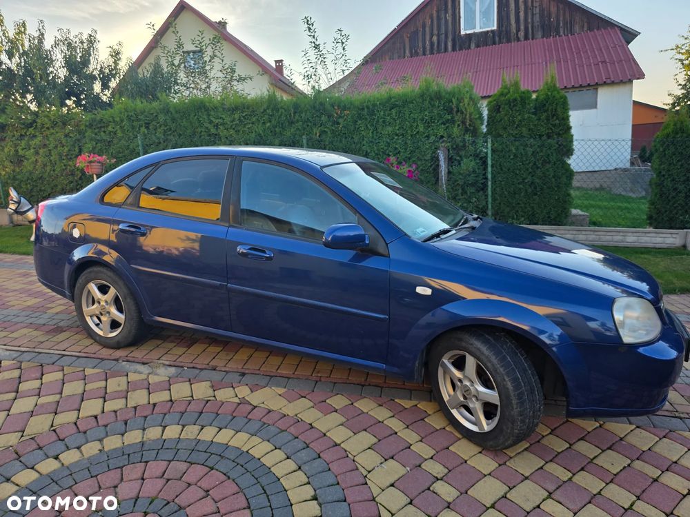 Chevrolet Nubira - 2