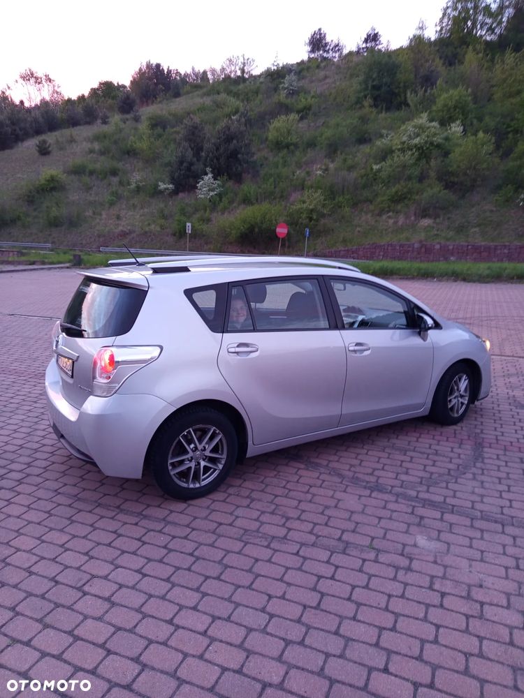 Toyota Verso 1.6 D-4D Active - 17