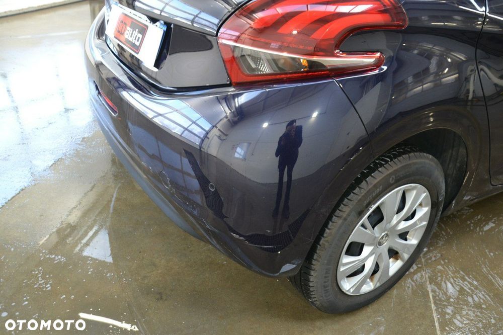 Peugeot 208 - 10