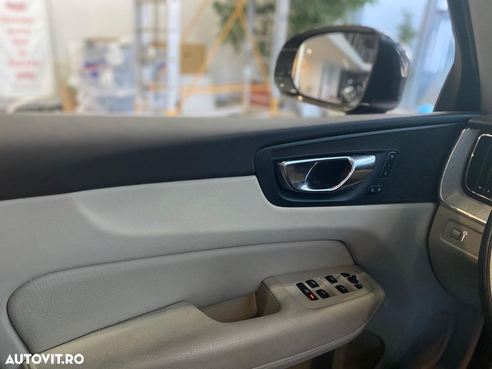 Volvo XC 60 B4 MHEV AT8 FWD Inscription - 8