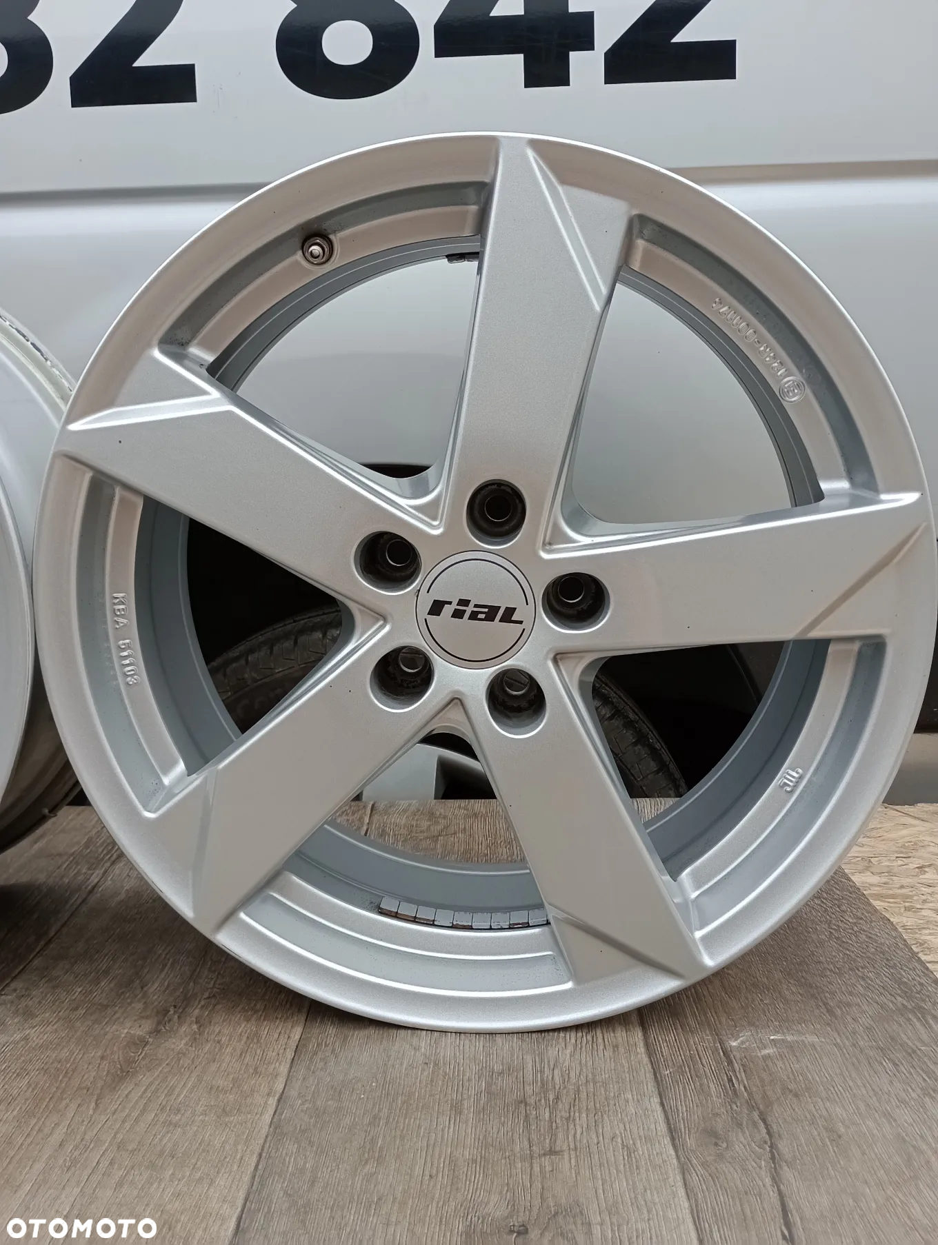 FELGI ALUMINIOWE 5x112 R18 7,5J ET45 AUDI A3 A4 A6 A8 SEAT ALTEA EXEO LEON TARRACO TOLEDO SKODA KAROQ KODIAQ OCTAVIA SUPERB VW ARTEON BEETLE CADDY E-GOLF EOS GOLF JETTA PASSAT PHAETON SCIROCCO TIGUAN TOURAN T-ROC - 7