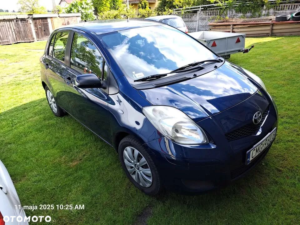 Toyota Yaris - 1