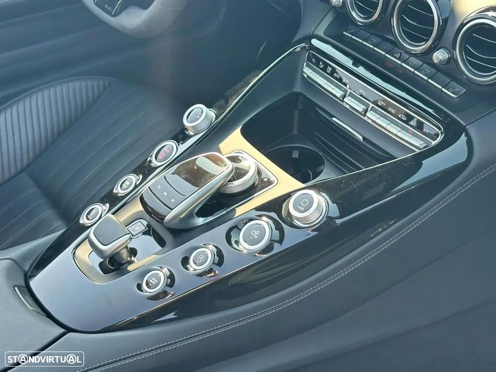 Mercedes-Benz AMG GT - 36