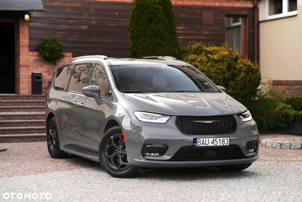 Chrysler Pacifica - 7