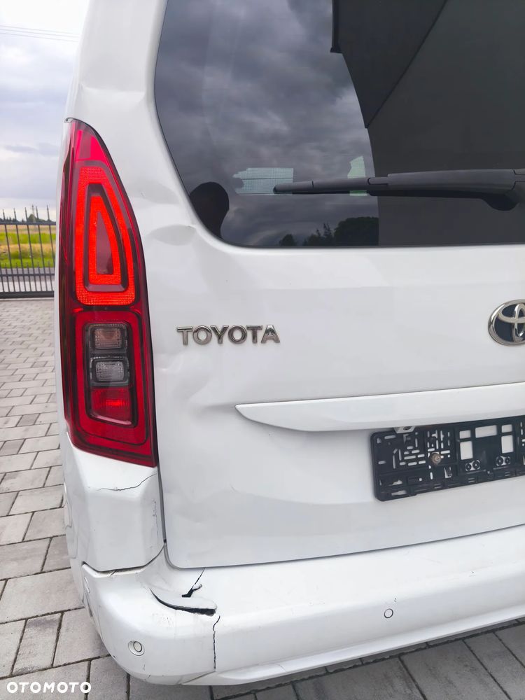 Toyota Proace City Verso 1.2 Turbo L1 Team Deutschland - 27