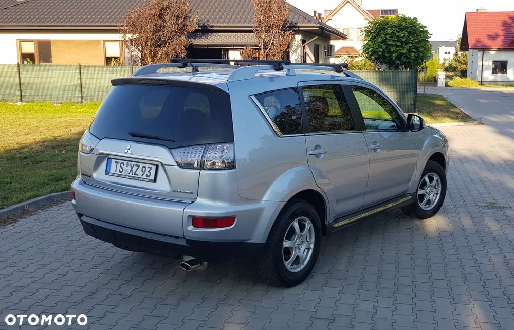 Mitsubishi Outlander 2.0 2WD Invite - 14