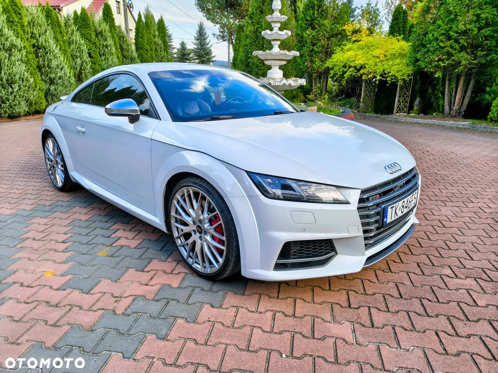 Audi TT S Coupé - 21