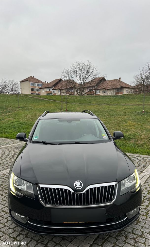 Skoda Superb 2.0 TDI DSG Comfort - 12