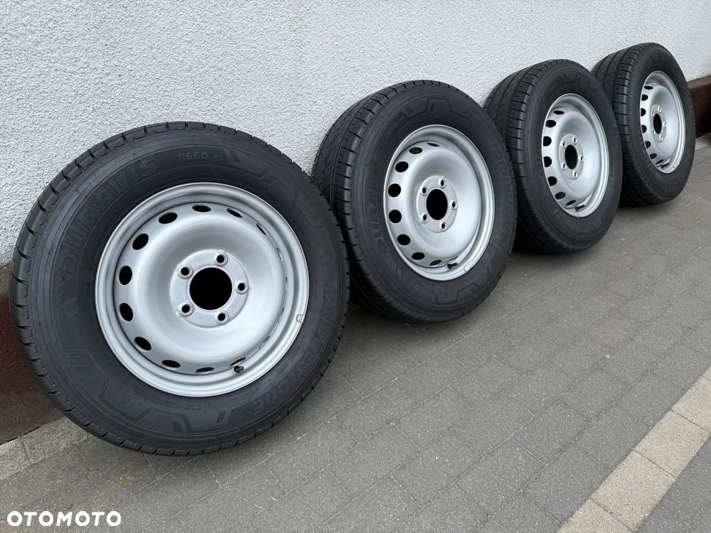 225 65 16C / RENAULT RENO Master OPEL Movano Nissan NV400 /et66 / 5x130 - 1