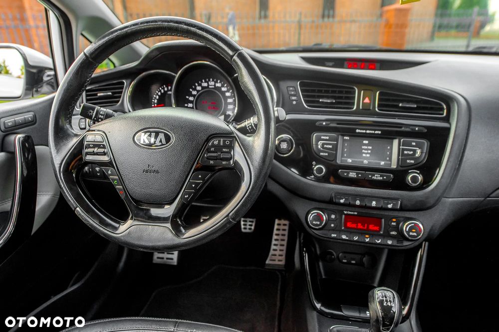 Kia Ceed 1.6 GDI Business Line - 19