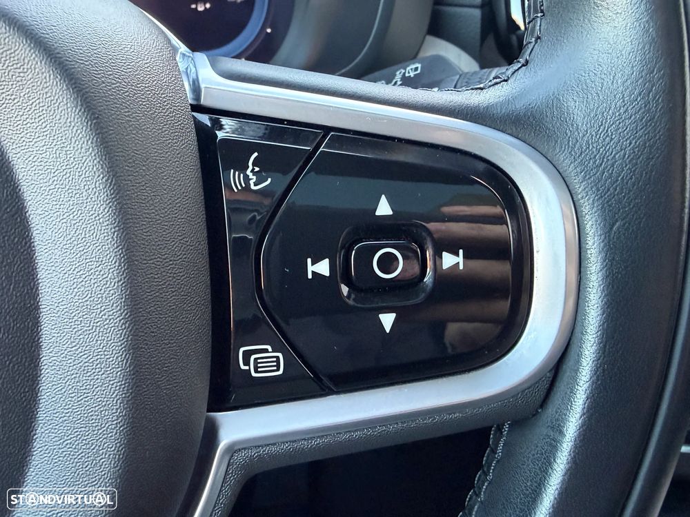 Volvo XC 60 2.0 T6 PHEV Inscription AWD - 26