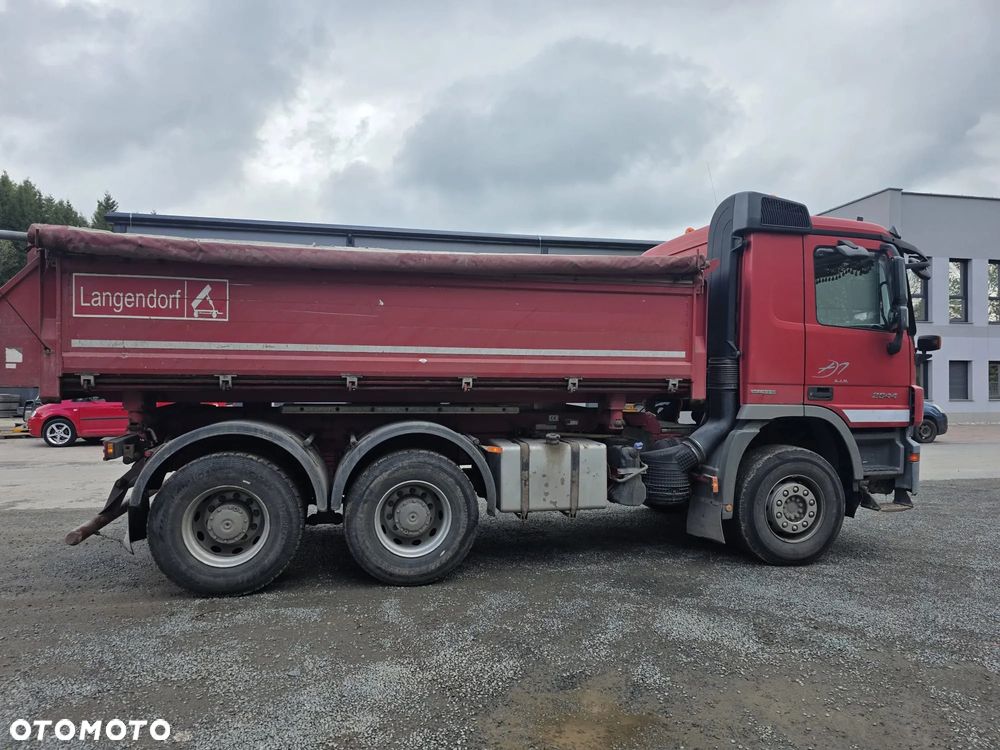Mercedes-Benz Actros - 6
