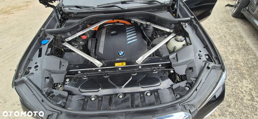 BMW X5 xDrive50e PHEV Individual Edition sport - 30