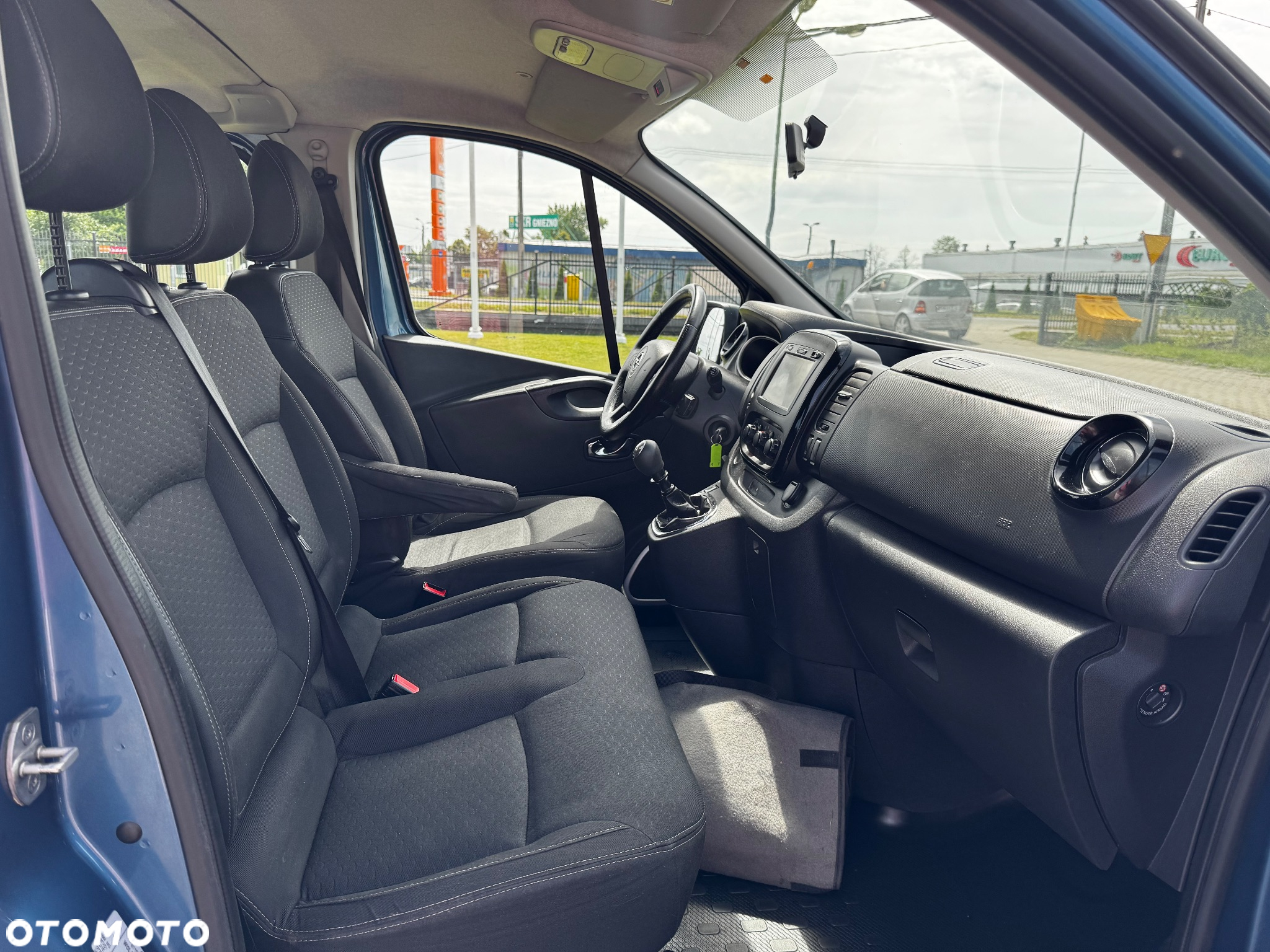 Opel Vivaro - 12