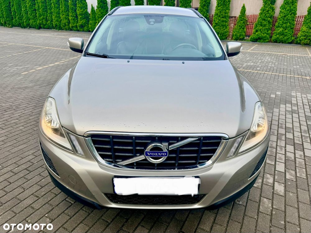 Volvo XC 60 DRIVe Momentum - 8