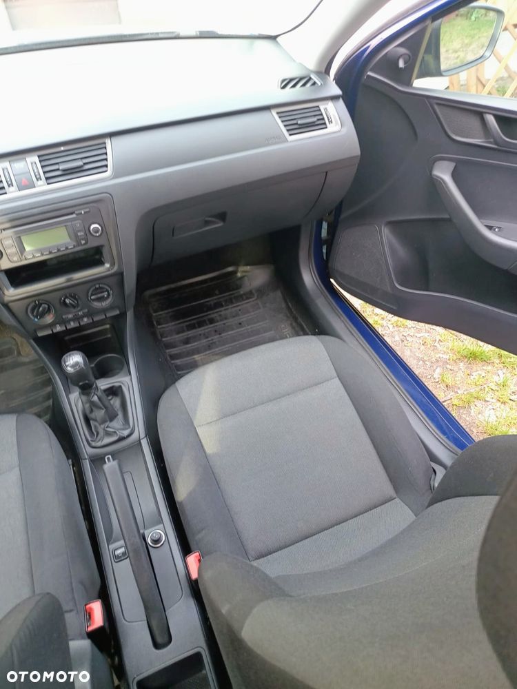 Skoda RAPID - 14