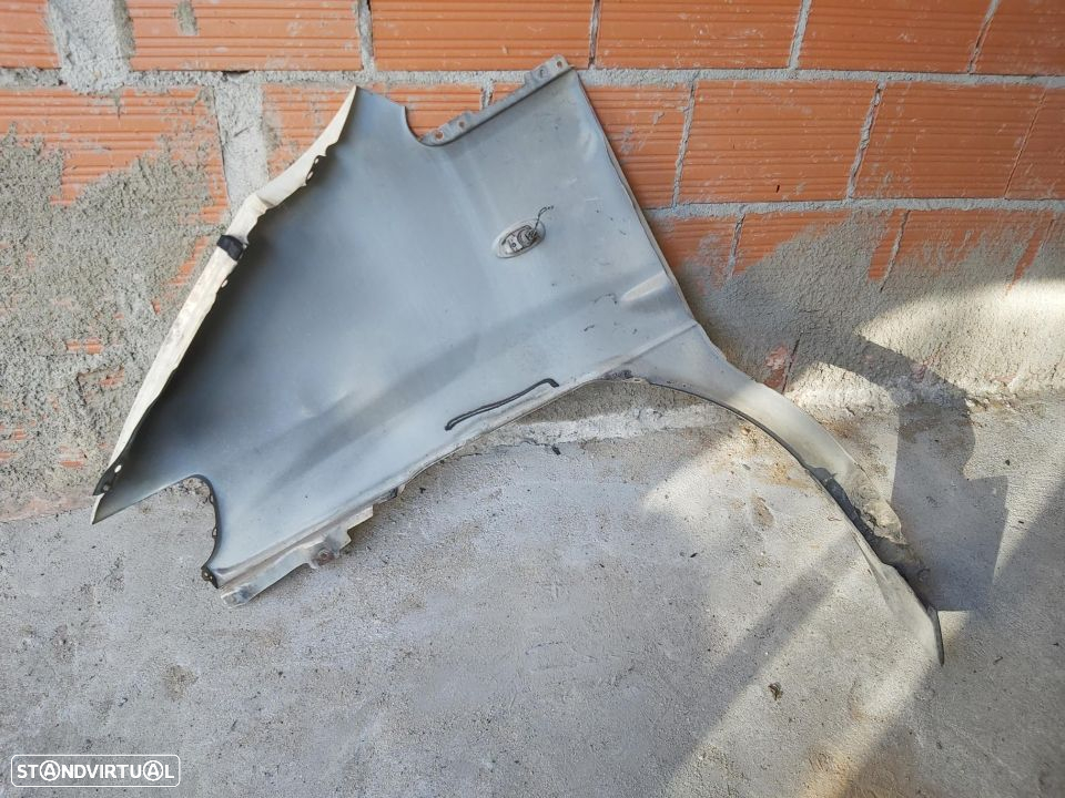 Guarda lamas Direito Mitsubishi L-400 - 2