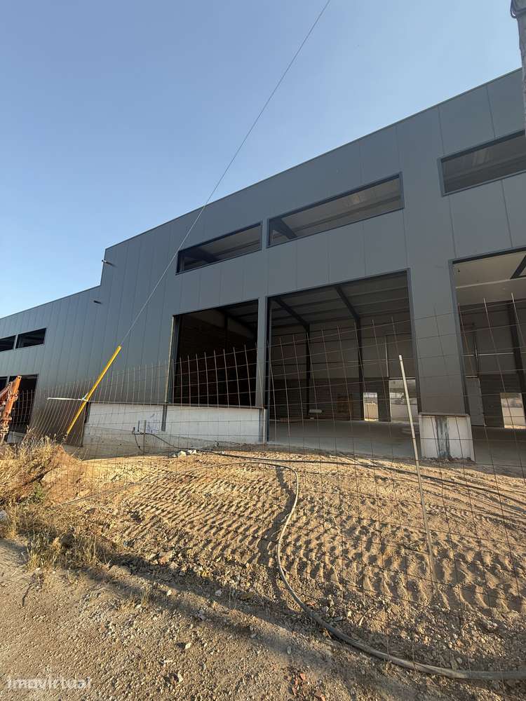 Armazém novo - Área potencial: até 400m2 - saída A11 Caíde de Rei - Grande imagem: 4/13