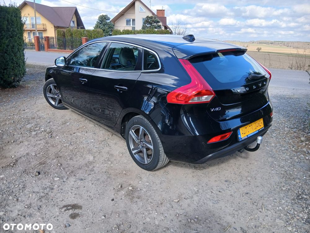 Volvo V40 D2 - 4