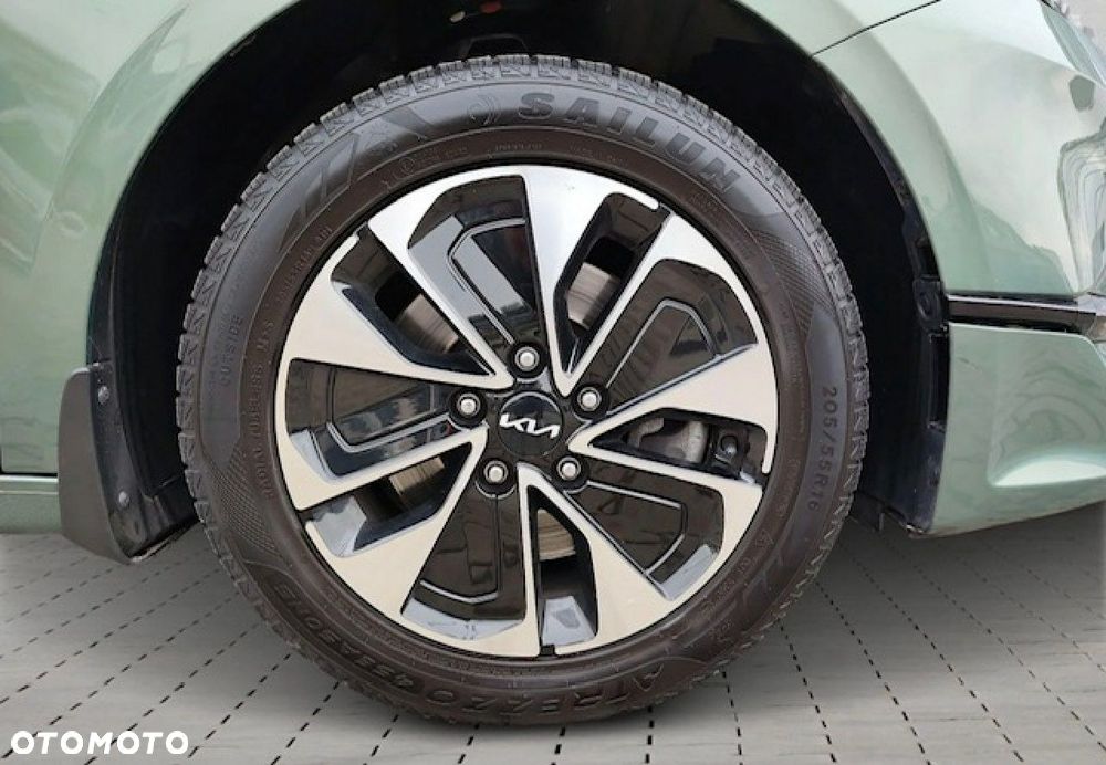 Kia Ceed - 16