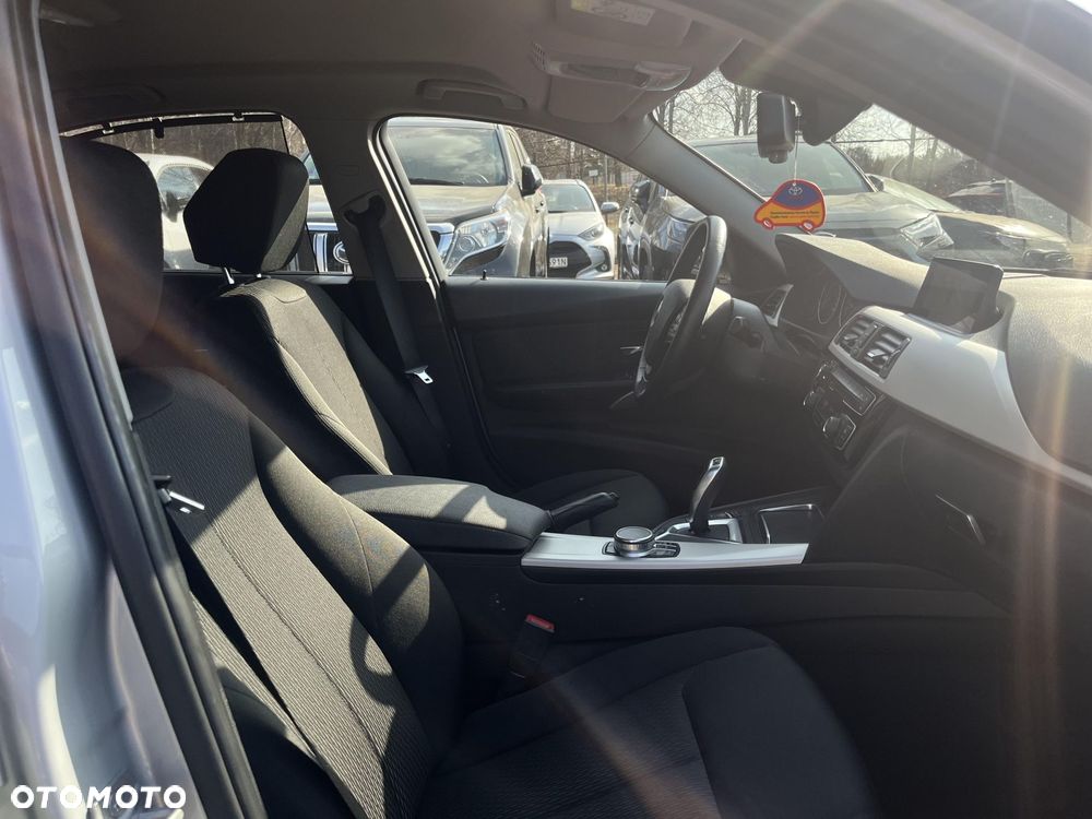 BMW Seria 3 - 20