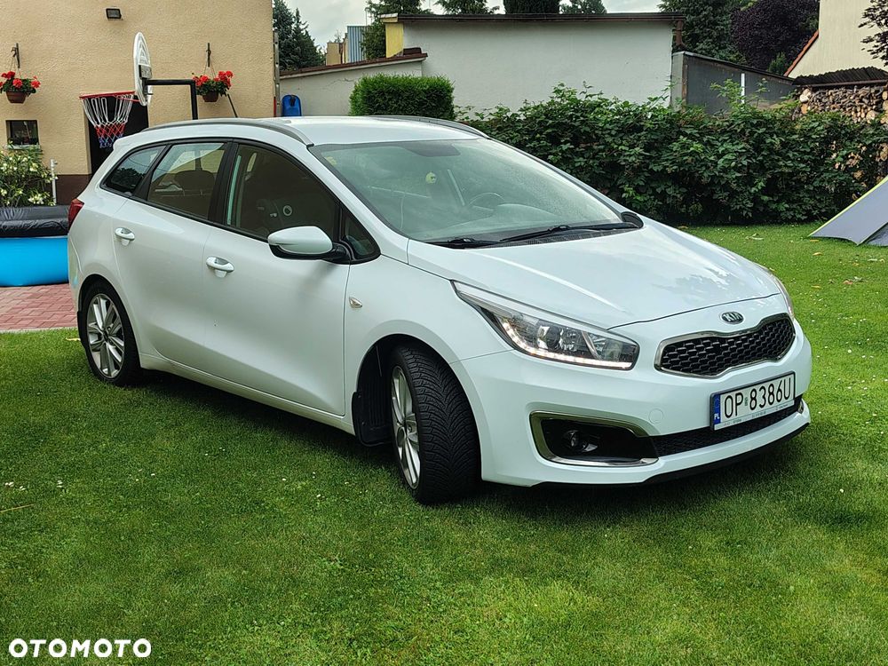 Kia Ceed - 4