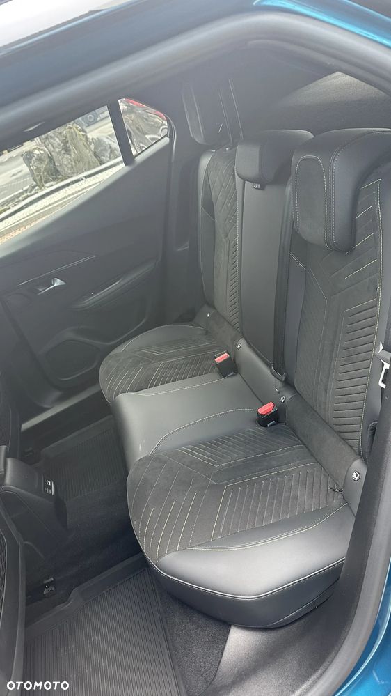 Peugeot 2008 PureTech mHEV GT Exclusive e-DCS6 - 13