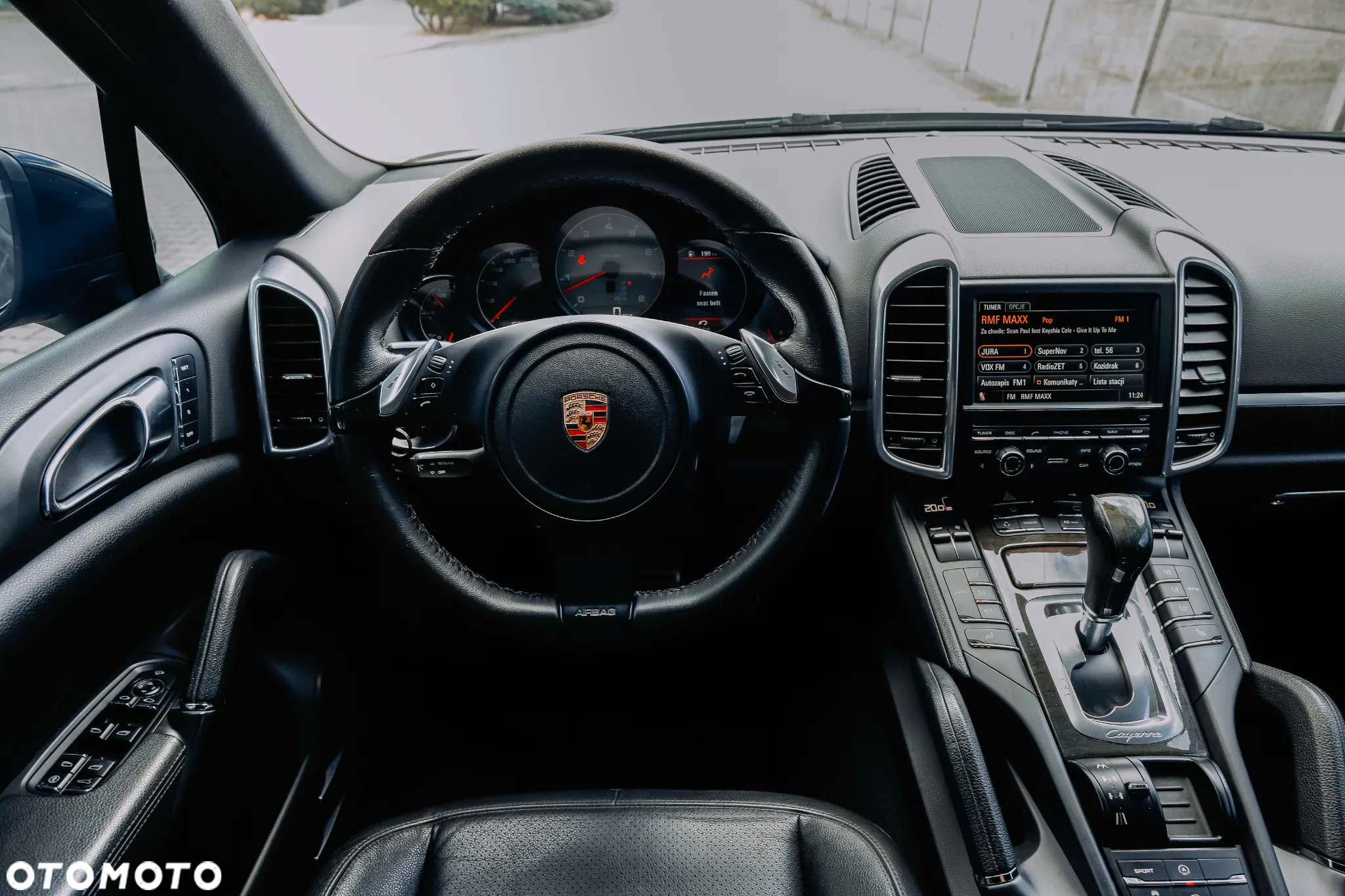Porsche Cayenne S - 22