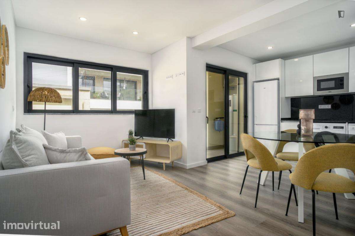 Apartamento com 1 quartos - localizado em Faro - Grande imagem: 3/18
