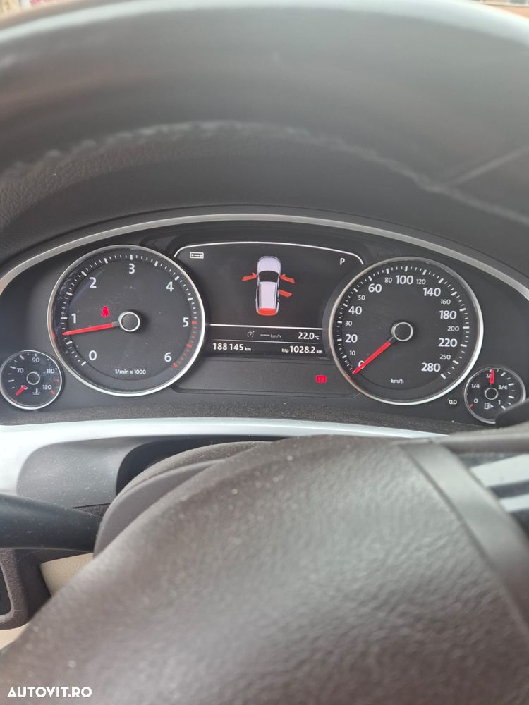 Volkswagen Touareg - 11