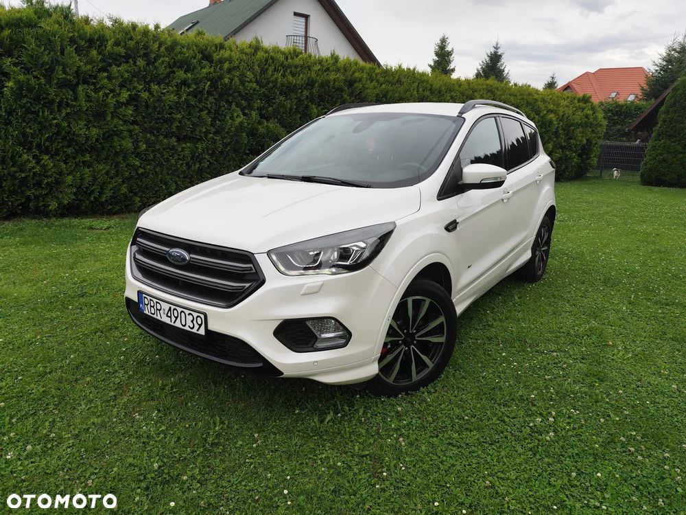 Ford Kuga 1.5 EcoBoost 4x4 ST-Line - 1