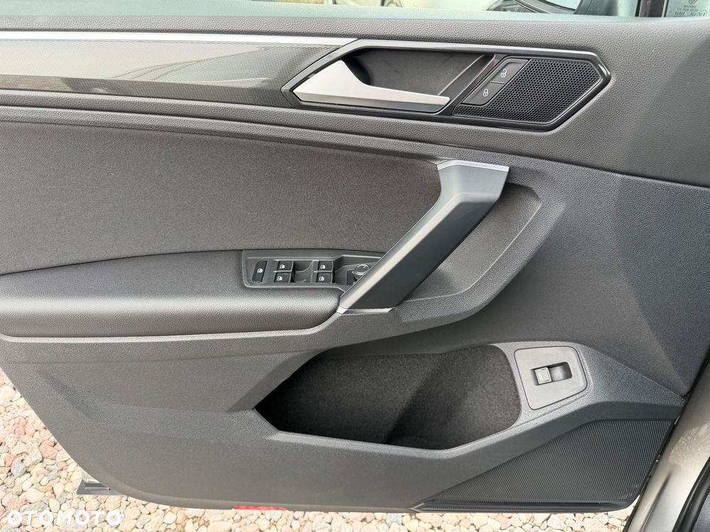 Volkswagen Tiguan - 26