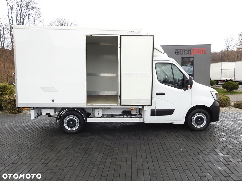 Renault MASTER  CHŁODNIA KONTENER 0*C LEDY KLIMATYZACJA  145KM - 9