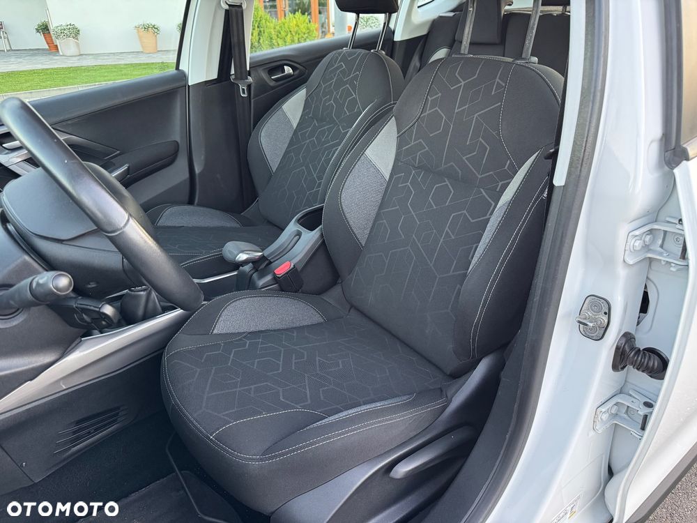 Peugeot 2008 1.2 Pure Tech Active - 17