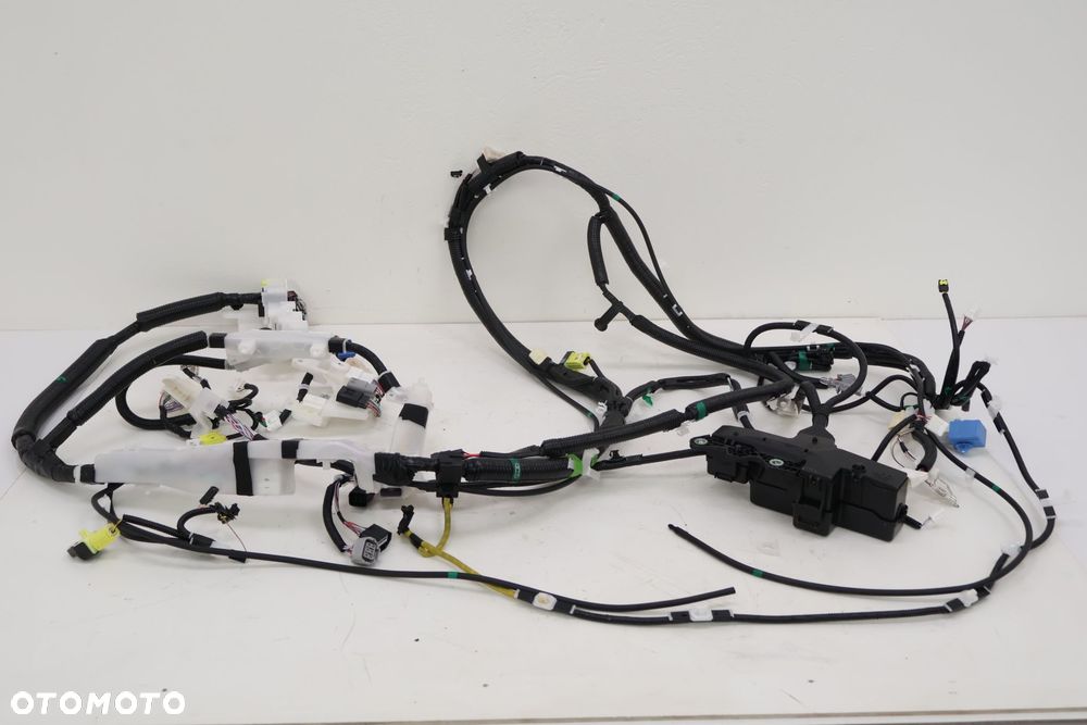 TOYOTA RAV4 V 2.5 HYBRID INSTALACJA WIAZKA KABINY PRAWA 82161-4A400 - 1