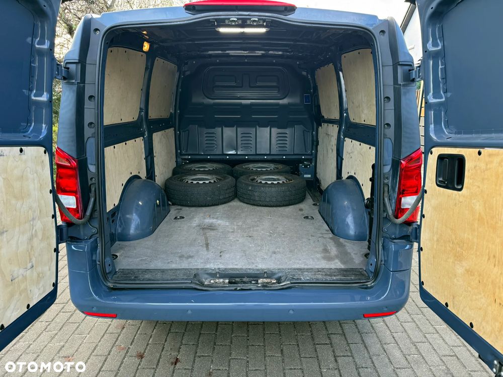 Mercedes-Benz Vito - 12