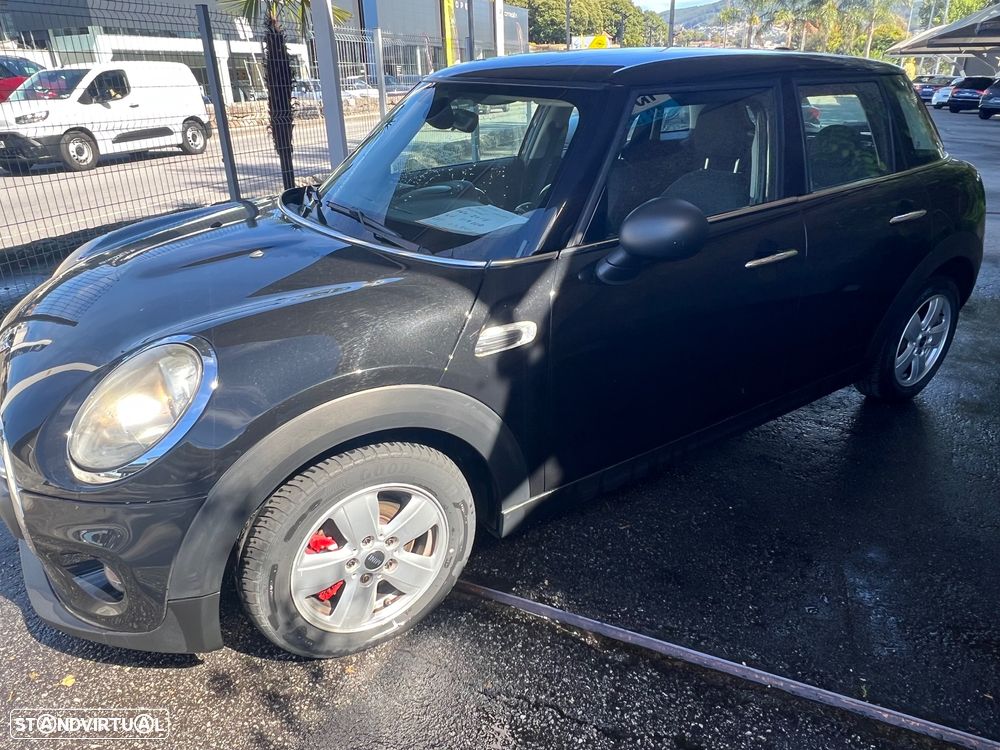 MINI 5 Portas Cooper D - 12