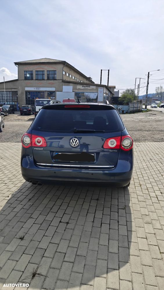 Volkswagen Passat 2.0 TDI DPF Comfortline - 2